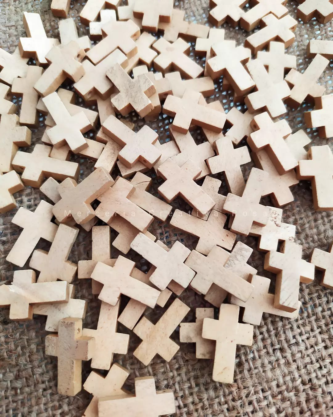 Cruz de madera 12x22 mm