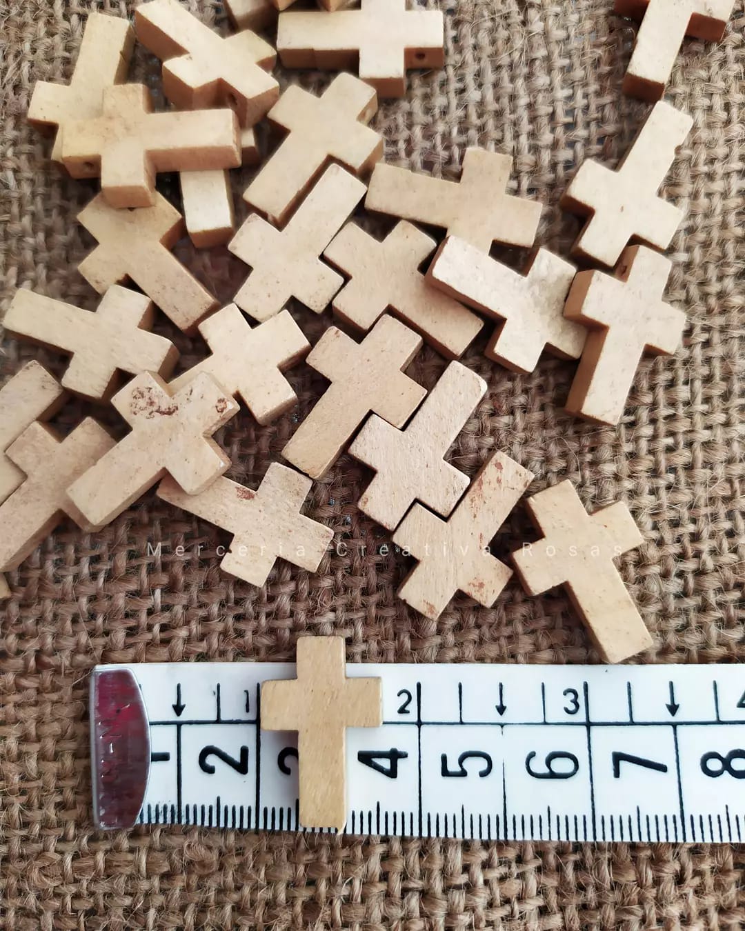 Cruz de madera 12x22 mm