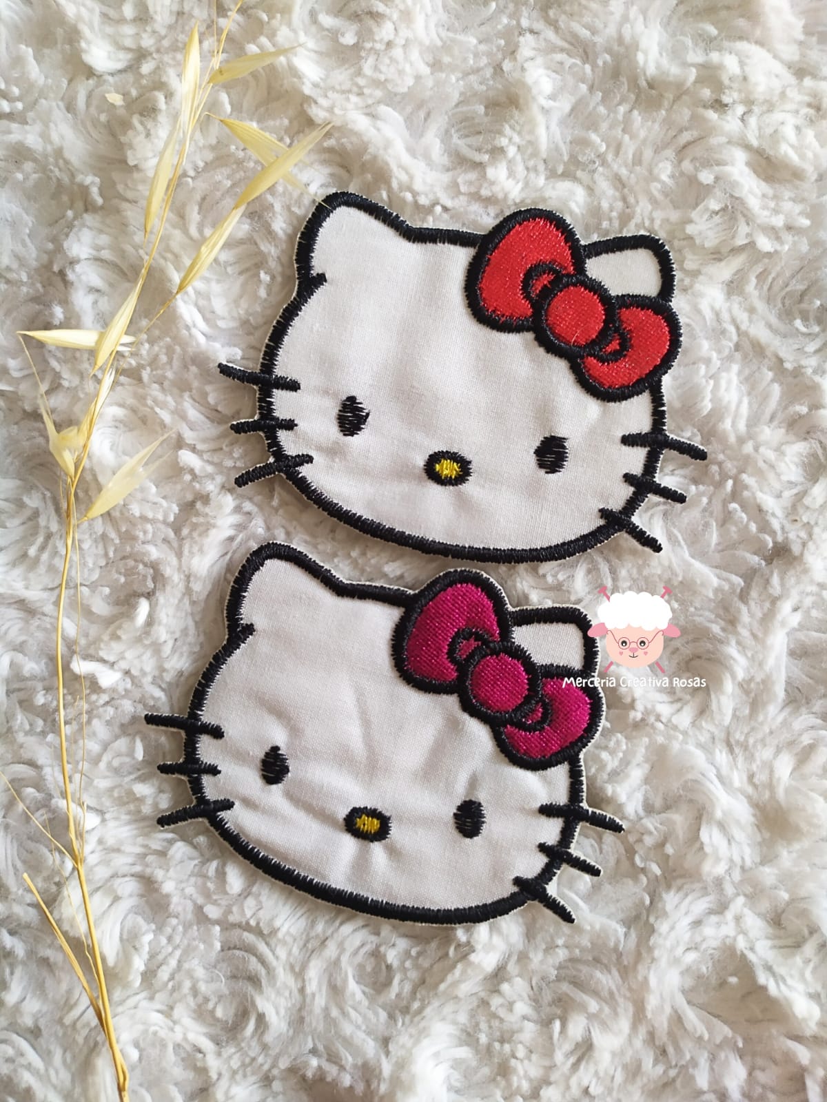 Aplique bordado kitty