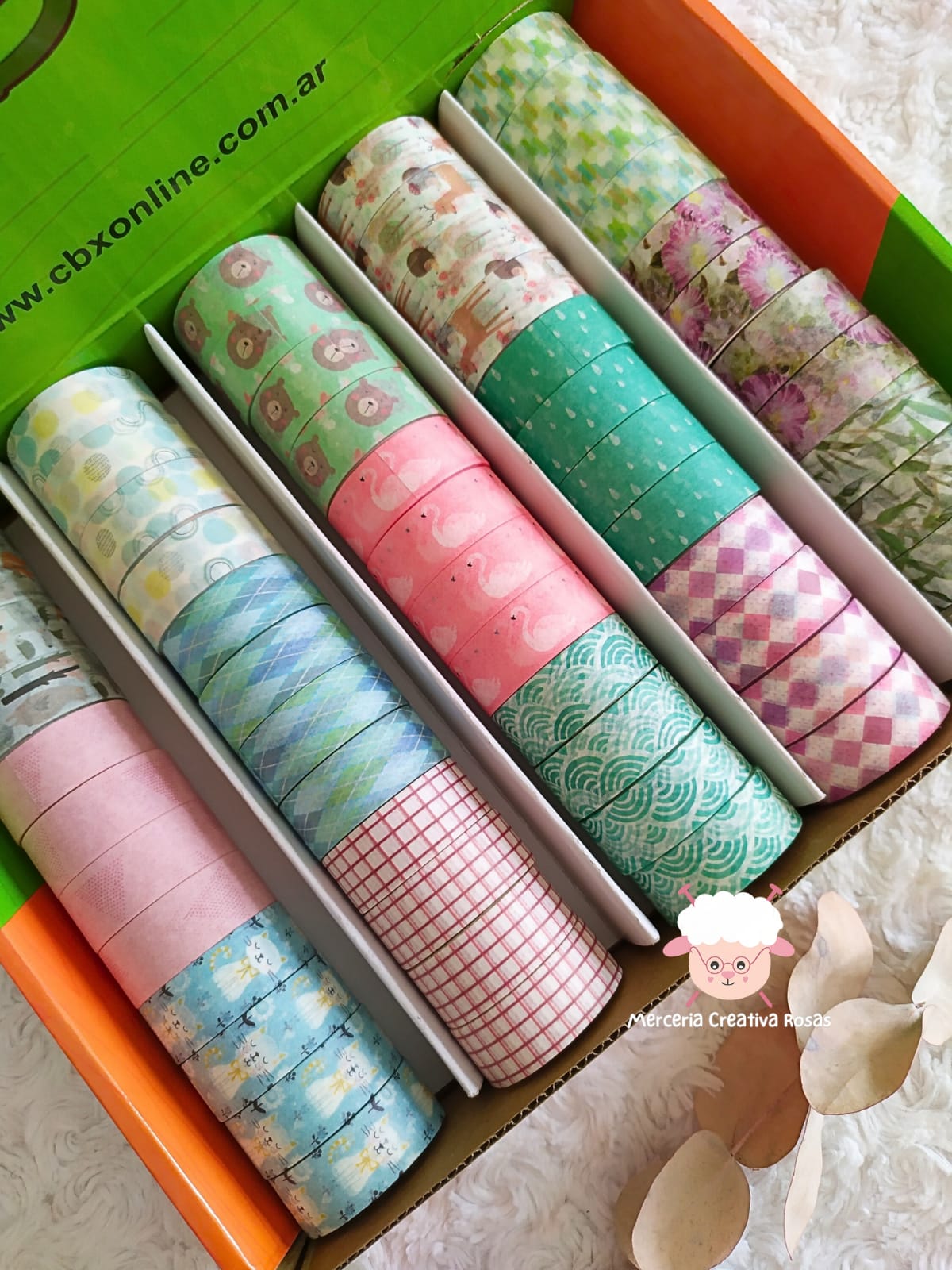 Rollito de cinta de papel estampada